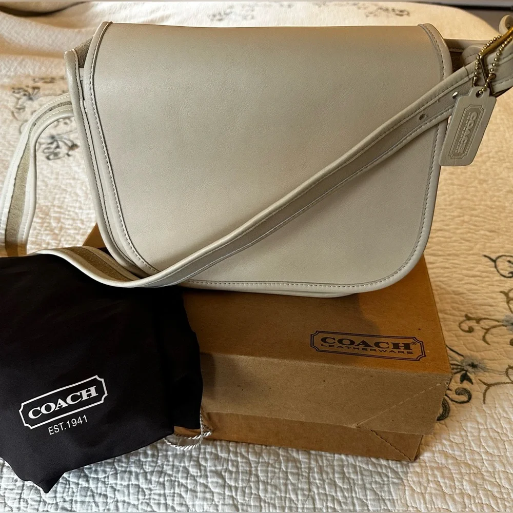 ⭐️Authentic VINTAGE Coach Classic shoulder flap saddle Bag 9170 - Picture 1 of 16